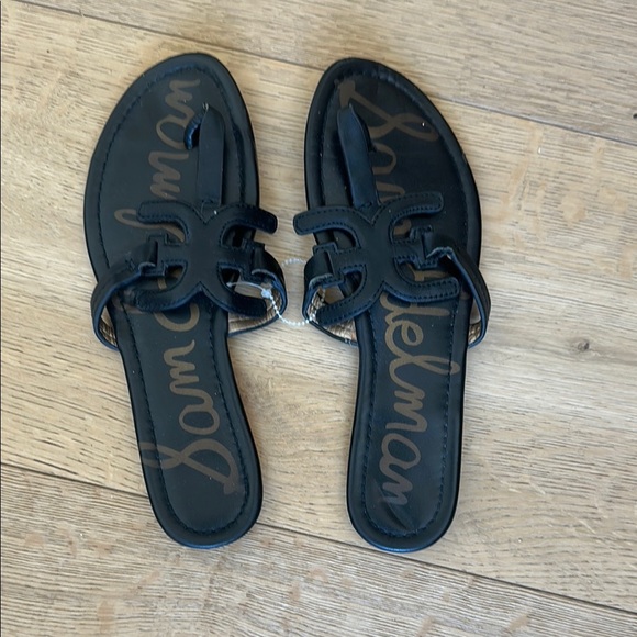 Sam Edelman Black Slip-On Sandals 7.5 women’s - Picture 1 of 1